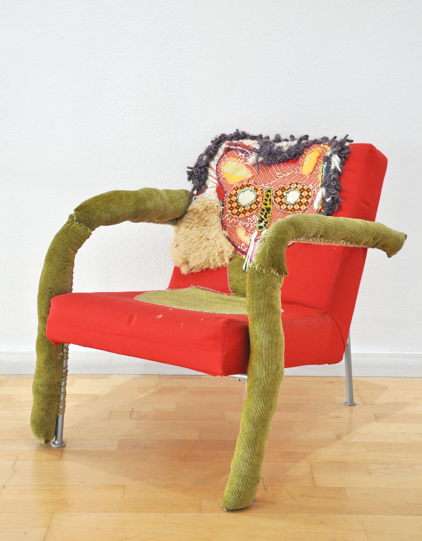 Lion Chair (S0288)